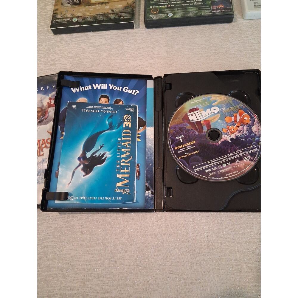 Disney Pixar Movie Lot of 6 DVD Blu-ray Finding Nemo Up Zootopia Robin Hood Box - Picture 10 of 16